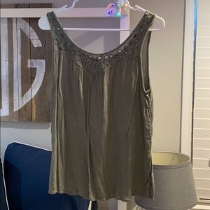army green tank